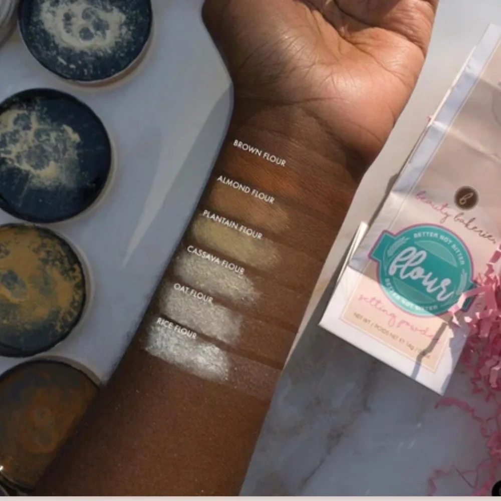 🌿BEAUTY BAKERIE OAT (TRANSLUCENT) FLOUR SETTING POWDER